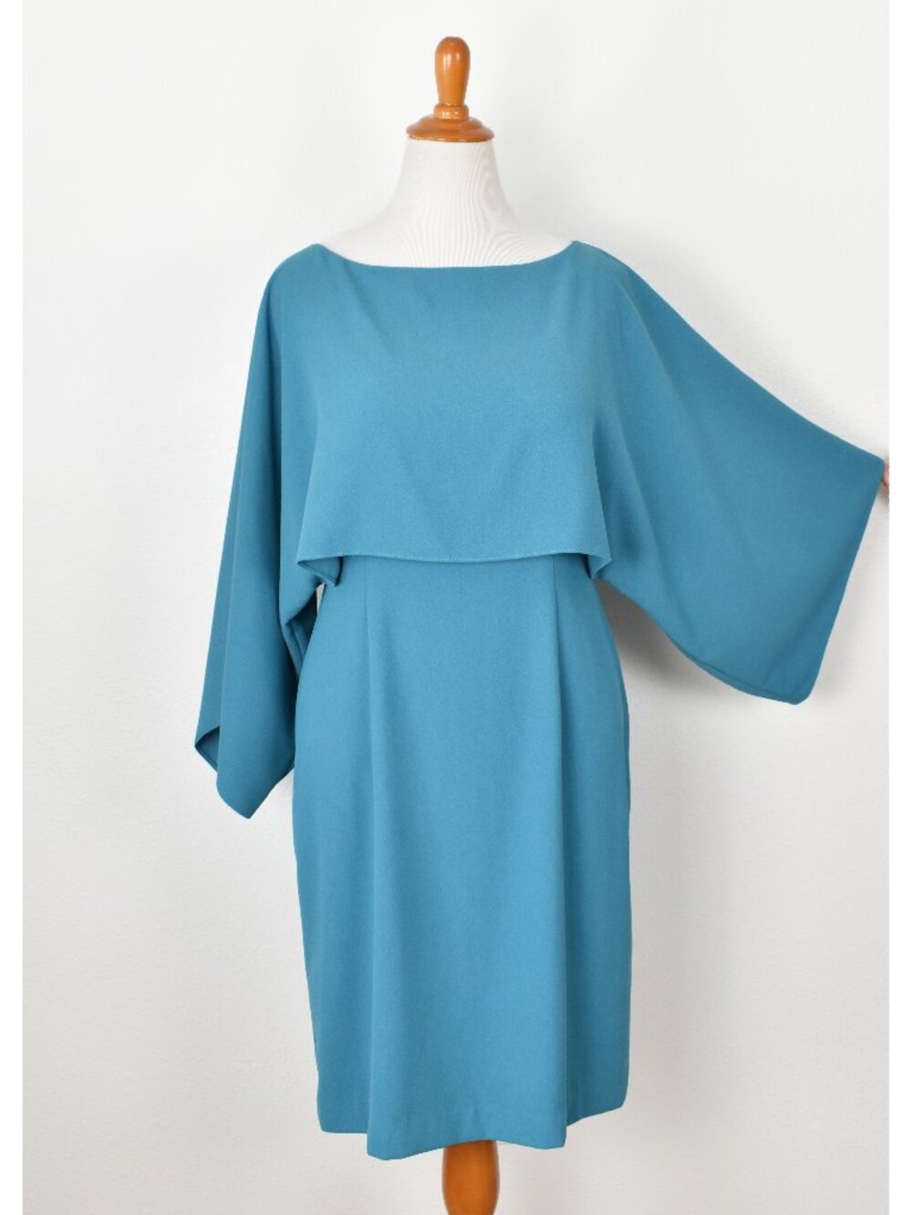 Trina Turk Shalee Cape Dress Teal - 12